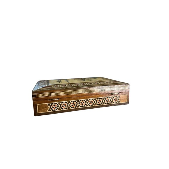 Vintage Kuwait Souvenir Trinket Box Mother Of Pearl Inlay Dhow Boat Kuwait Tower - Picture 5 of 7